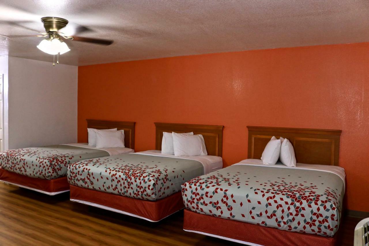Heritage Inn & Suites El Dorado Екстер'єр фото